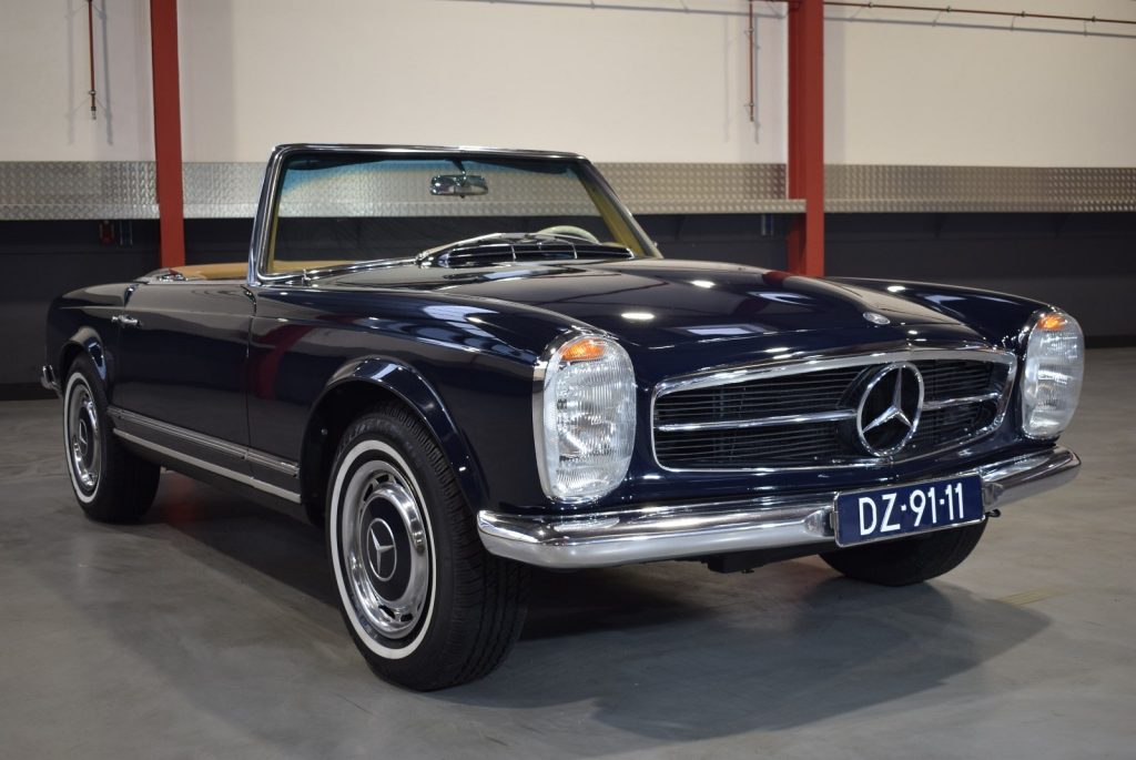 1968 Mercedes-Benz 280SL (W113) Pagode Convertible 2.8 Liter Inline 6
