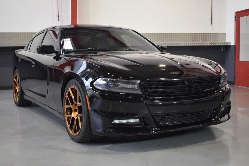 2016 Dodge Charger R/T Sedan 350 CI V8