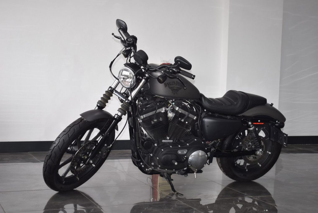2018 Harley Davidson Sportster Iron 883