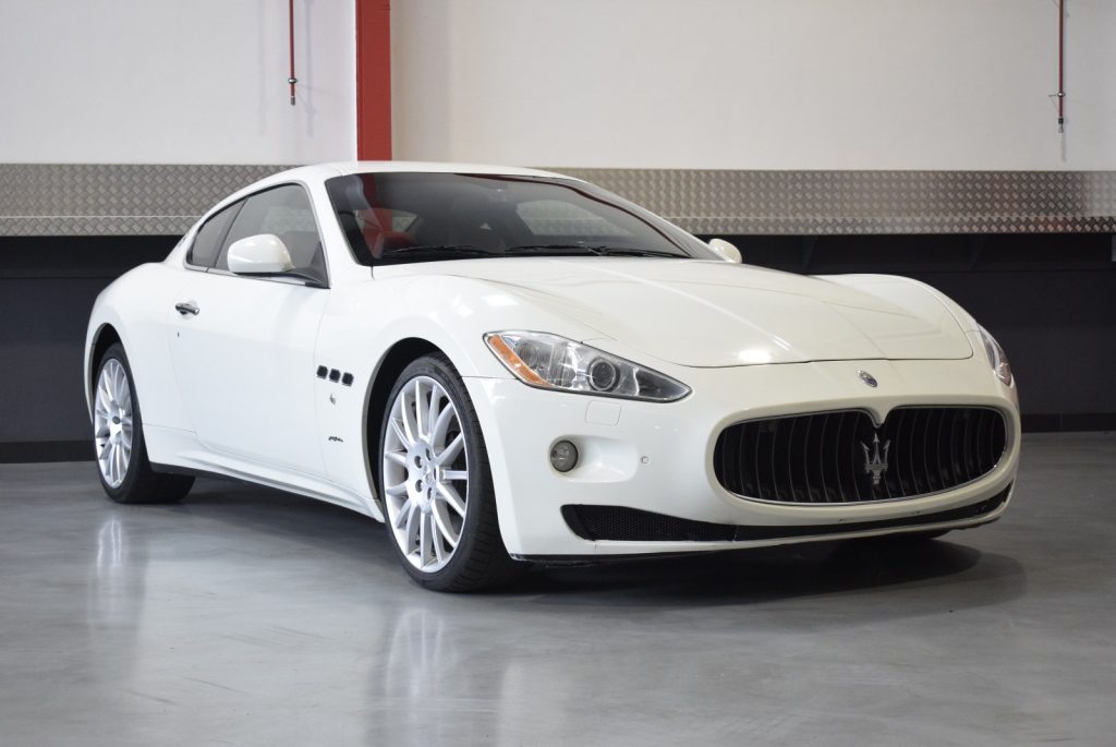 [:en]2011 Maserati GranTurismo Coupe 4.2 Liter V8[:nl]M[:]