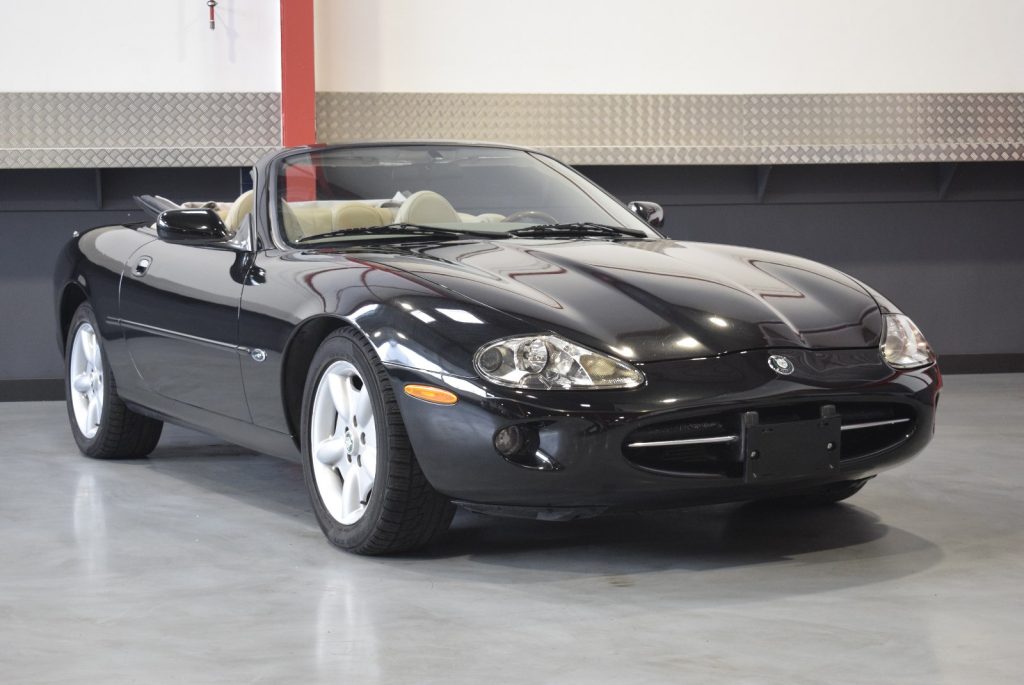 1999 Jaguar XK8 Convertible 4.0L V8