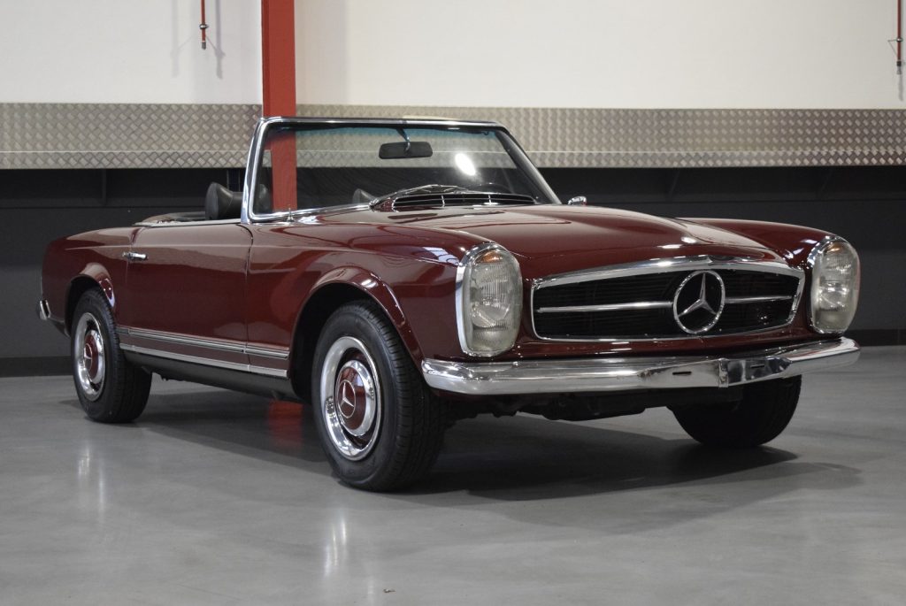1966 Mercedes-Benz W113 230SL Pagode Convertible 2,3L Inline 6