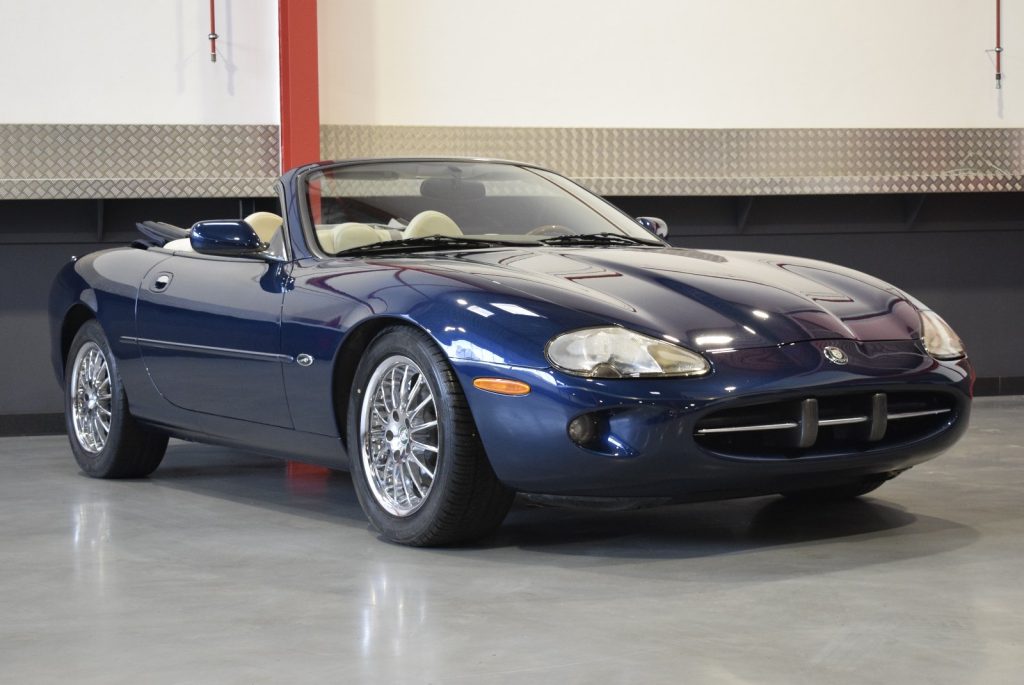 1999 Jaguar XK8 Convertible 4,0L V8