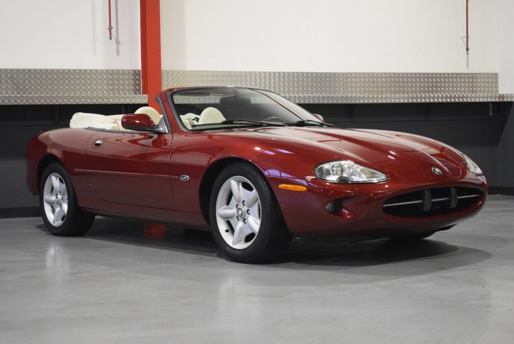 1999 Jaguar XK8 Convertible 4,0L V8
