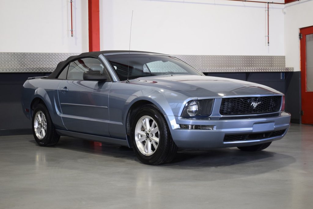 [:en]2007 Ford Mustang Convertible 244CI V6[:nl]F[:]