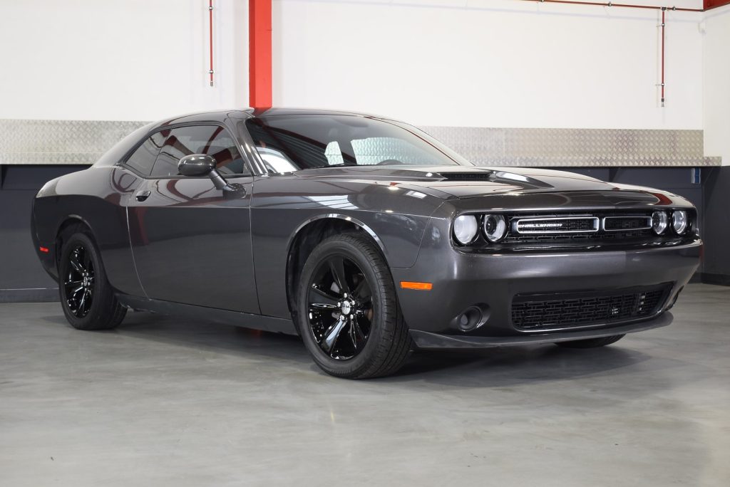 2016 Dodge Challenger SXT Coupe 220CI V6