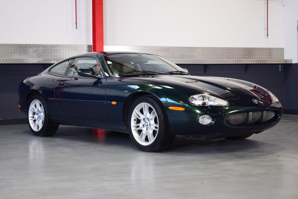 2001 Jaguar XK8 Coupe 4,0L V8