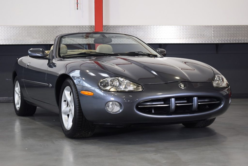 2001 Jaguar XK8 Convertible 4,0L V8