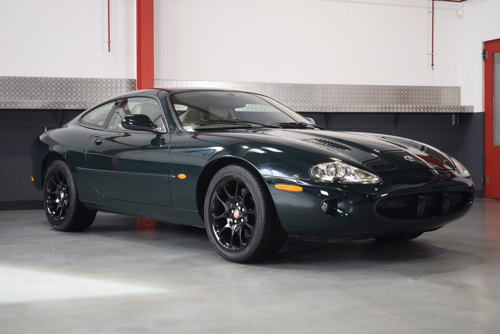 1999 Jaguar XKR Coupe 4,0L V8
