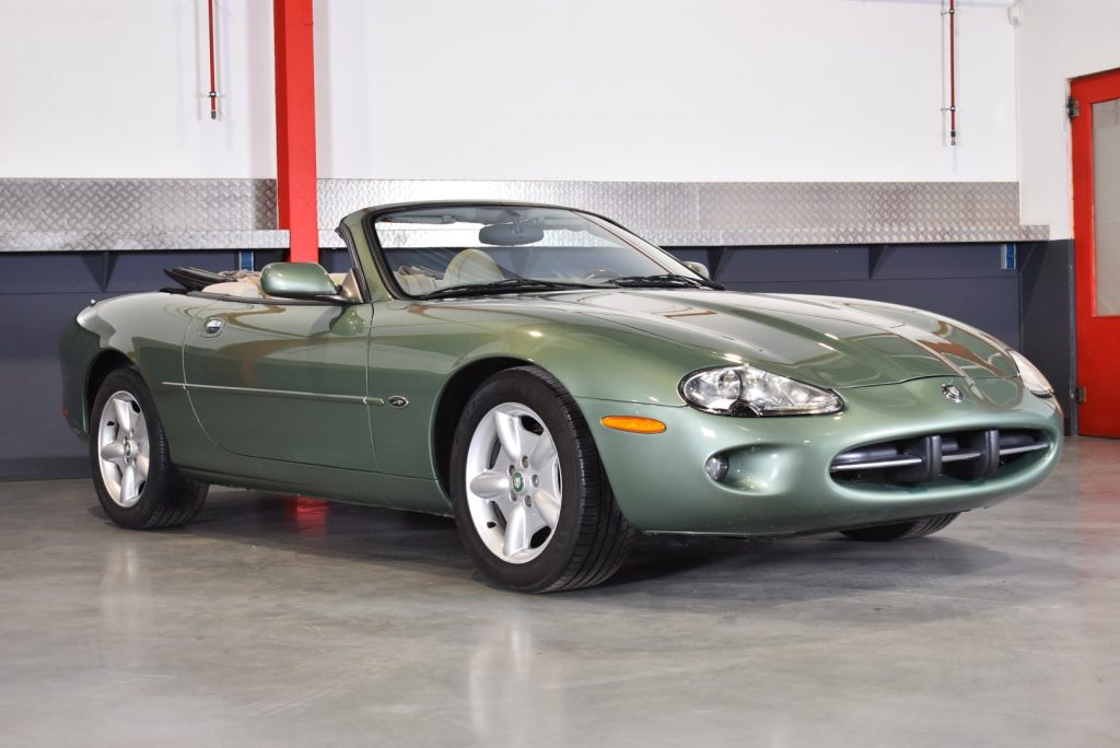 1999 Jaguar XK8 Convertible 4,0L V8