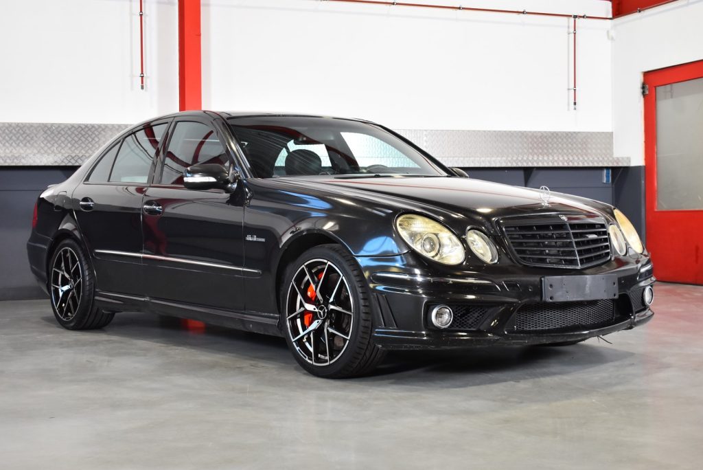 2007 Mercedes-Benz E63 AMG Sedan 6,3L V8