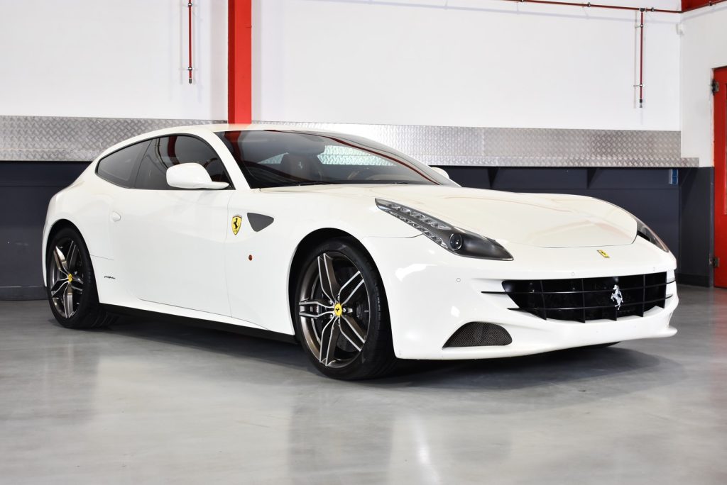 2014 Ferrari FF (Ferrari Four) 6,3 V12