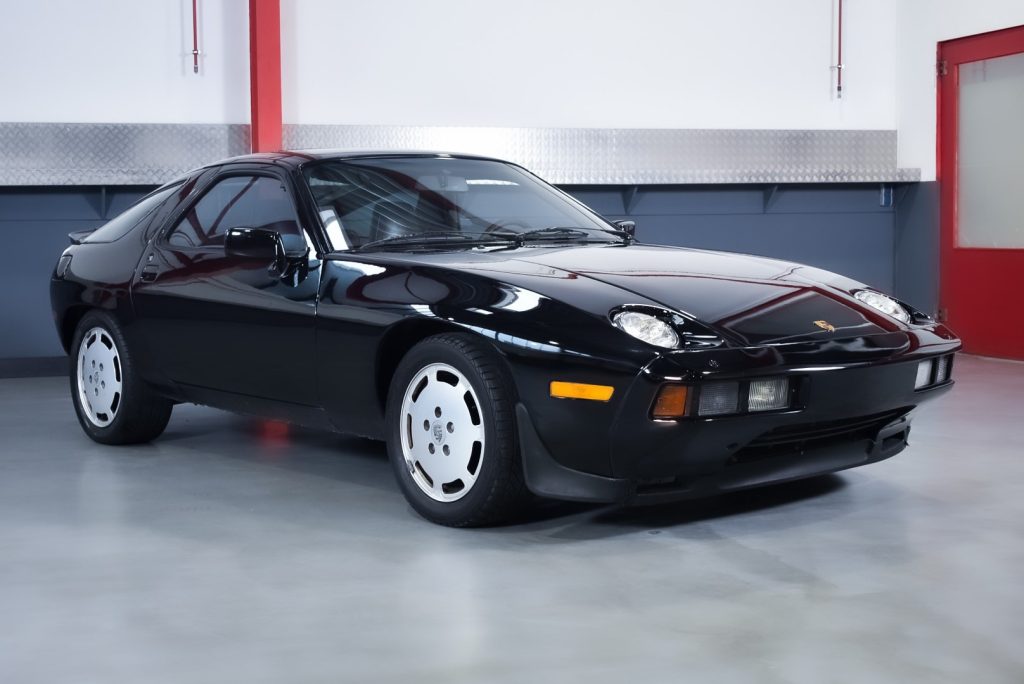 1985 Porsche 928 Coupe