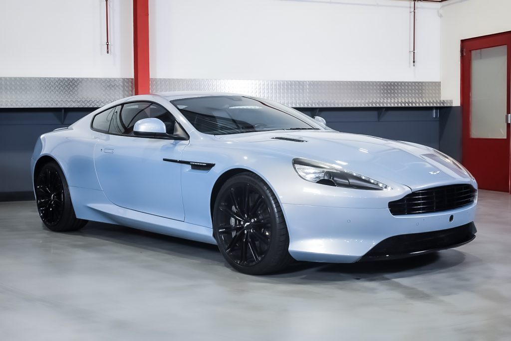 2013 Aston Martin DB9 Coupe 6,0L V12