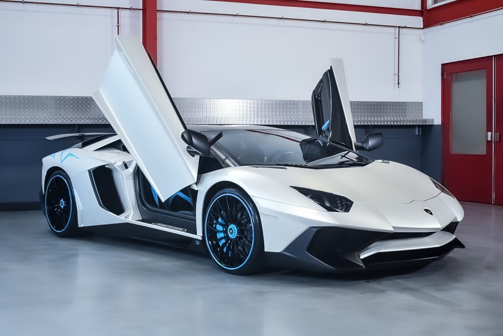 2016 Lamborghini Aventador LP 750-4 SV (SuperVeloce) 6,5L V12 (1/600)