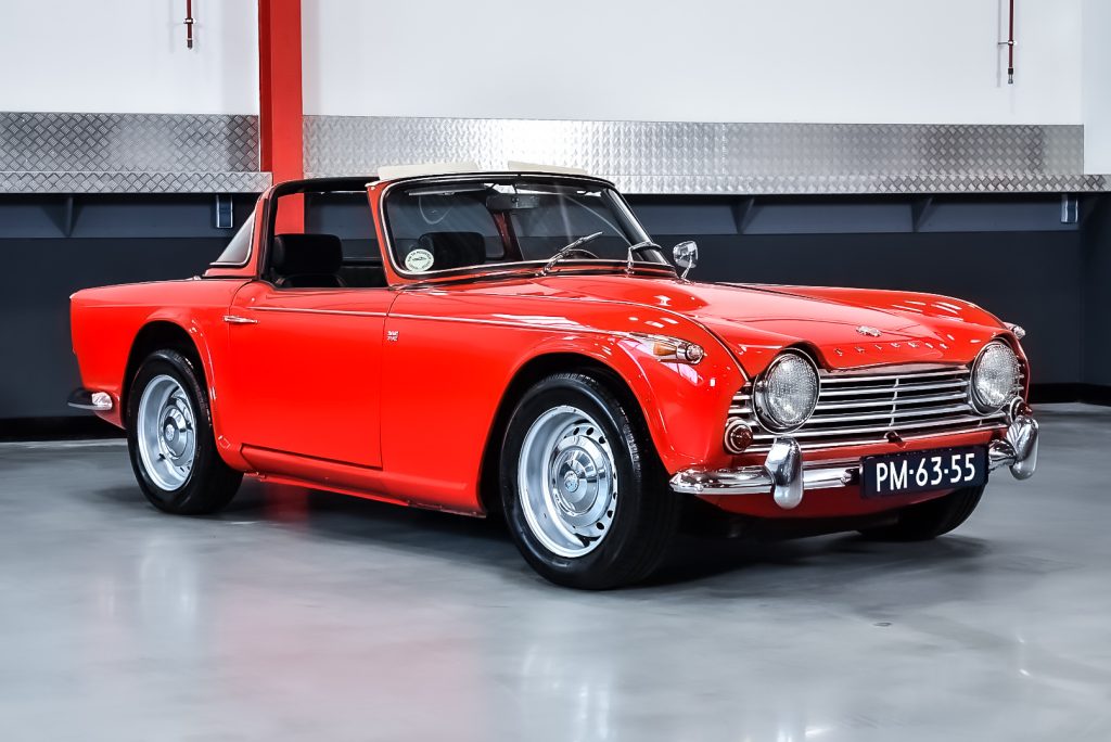 1966 Triumph TR4 IRS Targa 2,1L I4