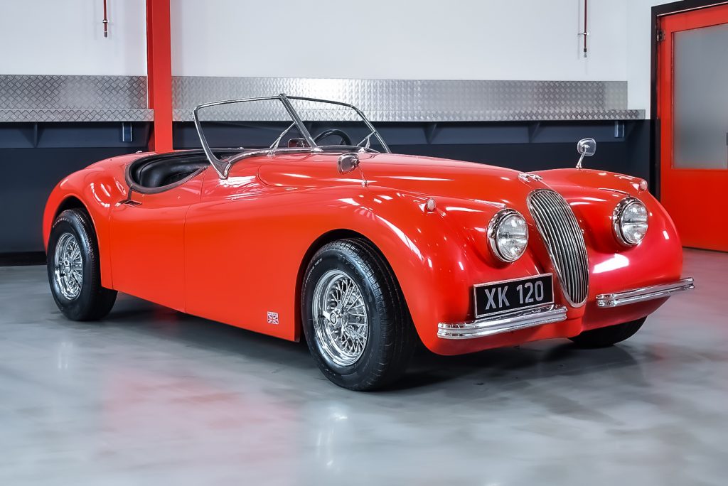 1982 Jaguar XK120 ‘Tribute’ Roadster V6