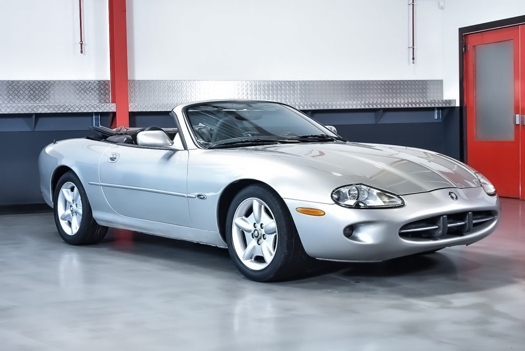 1999 Jaguar XK8 Convertible 4,0L V8