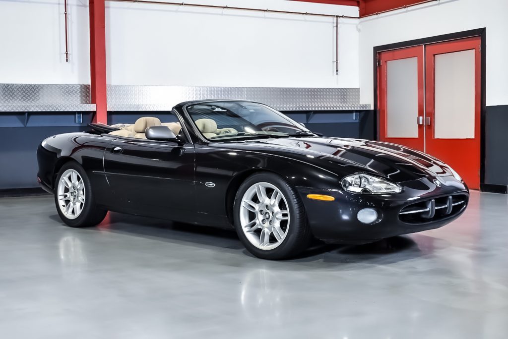 2001 Jaguar XK8 Convertible 4,0L V8
