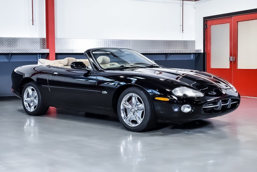 2001 Jaguar XK8 Convertible 4,0L V8