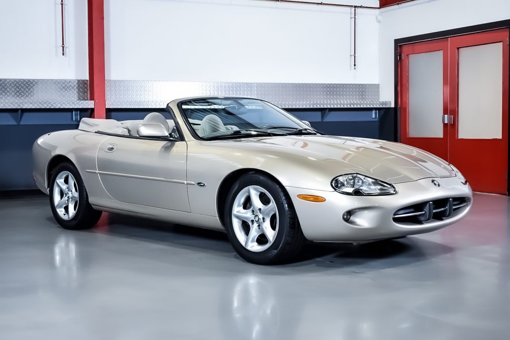 2000 Jaguar XK8 Convertible 4,0L V8