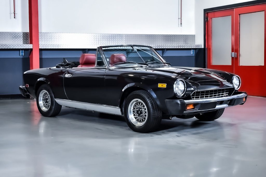 1979 Fiat 124 Spider 2000 Convertible 2,0L