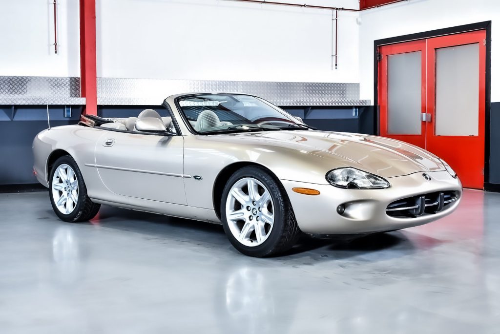 2000 Jaguar XK8 Convertible 4,0L V8