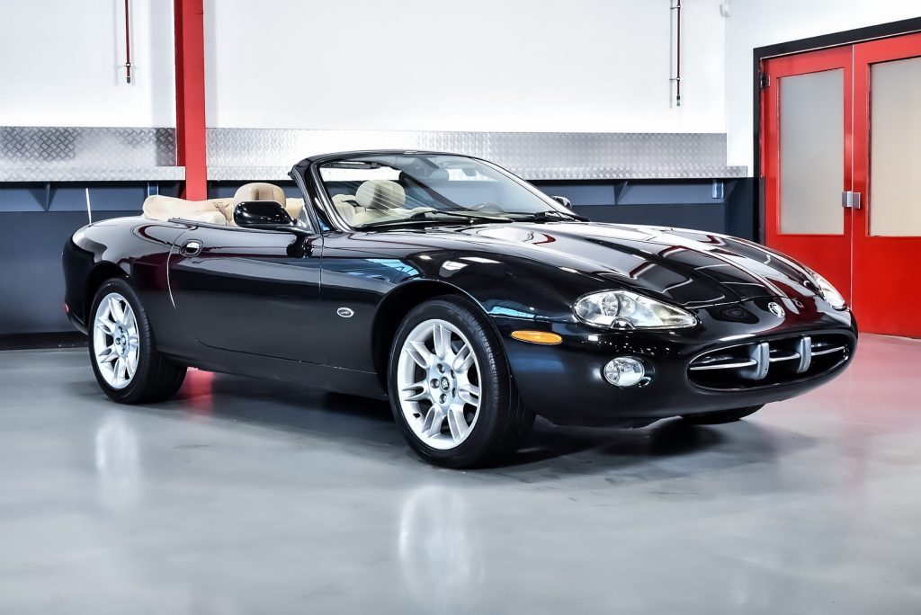 2002 Jaguar XK8 Convertible 4,0L V8