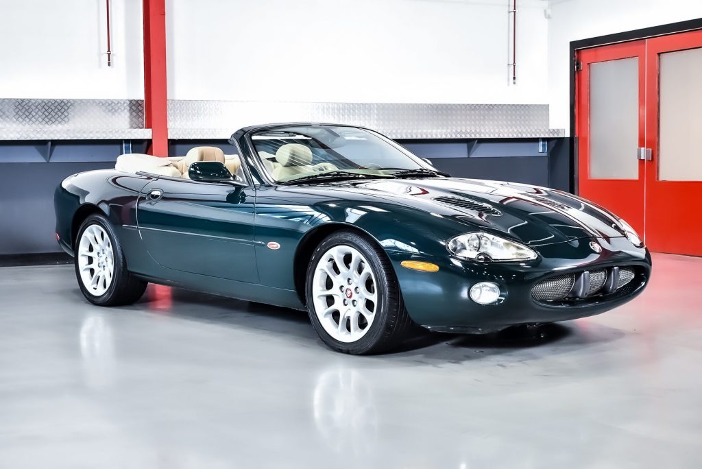 2001 Jaguar XKR Convertible 4,0L V8