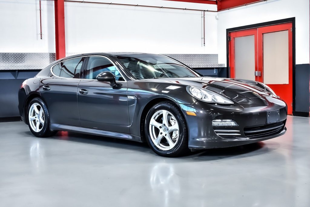 2012 Porsche Panamera 4S Sedan 4,8L V8