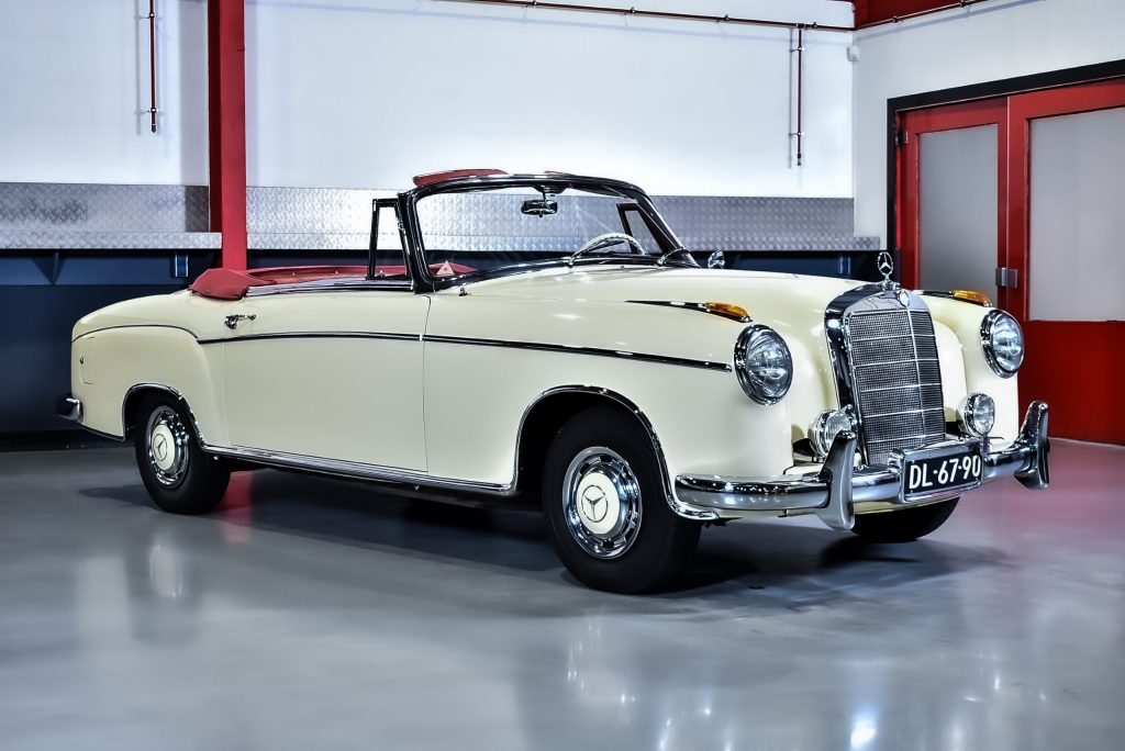 1957 Mercedes-Benz 220S Ponton Convertible 2,2L I6