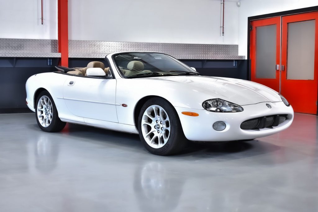 2001 Jaguar XKR Convertible “Supercharged” 4,0L V8
